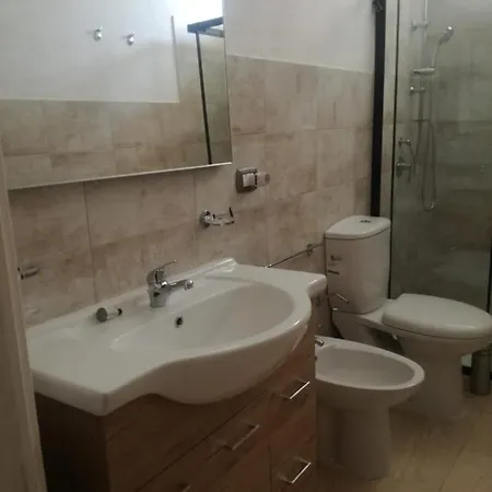 Alexia Apartmán Agnone Bagni